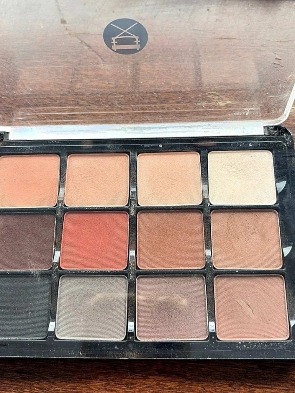 Visiart Neutral Mattes 01 12-Color Eyeshadow Palette